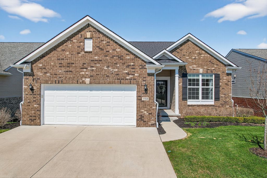 1158 Lark Street, Orion Charter Twp, MI 48360