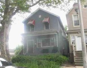 7625 S Dante Avenue, Chicago, IL 60619