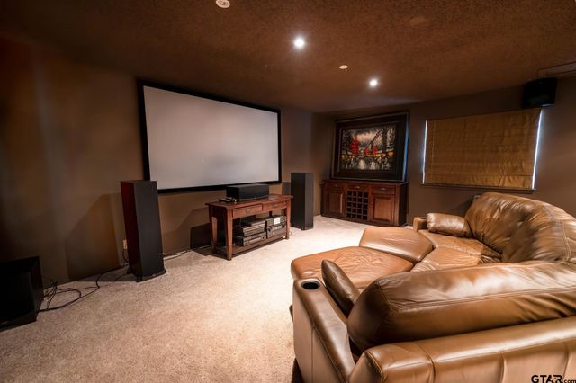 272 Branding Iron Lane, Holly Lake Ranch, TX 75765