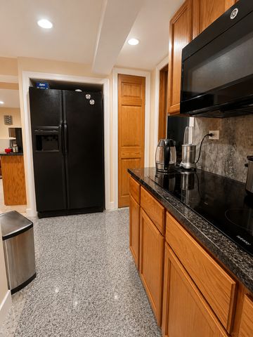 4603 KOLZE Avenue, Schiller Park, IL 60176