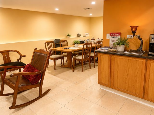 4603 KOLZE Avenue, Schiller Park, IL 60176