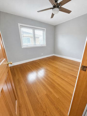 4603 KOLZE Avenue, Schiller Park, IL 60176