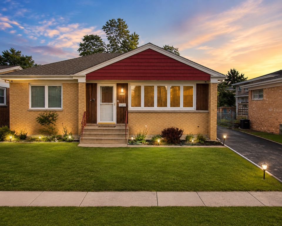 4603 KOLZE Avenue, Schiller Park, IL 60176