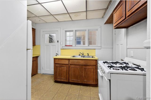 11493 Wisconsin Street, Detroit, MI 48204