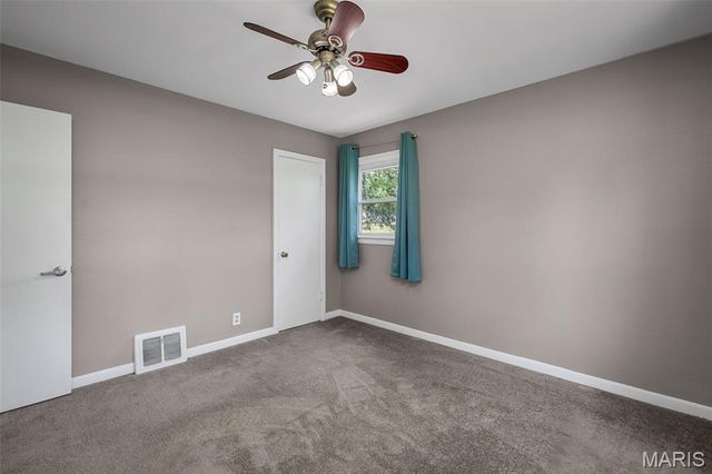 243 Dennison Drive, Ballwin, MO 63021