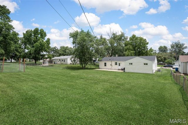 243 Dennison Drive, Ballwin, MO 63021