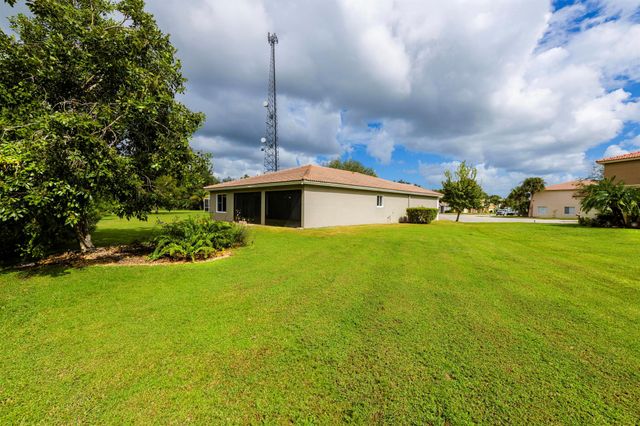 2120 SW Marblehead Way, Port St Lucie, FL 34983