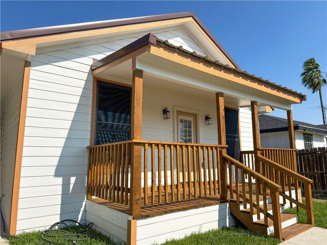 626 E Ellis Avenue, Alamo, TX 78516