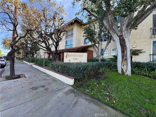 12720 Burbank 221, Valley Village, CA 91607