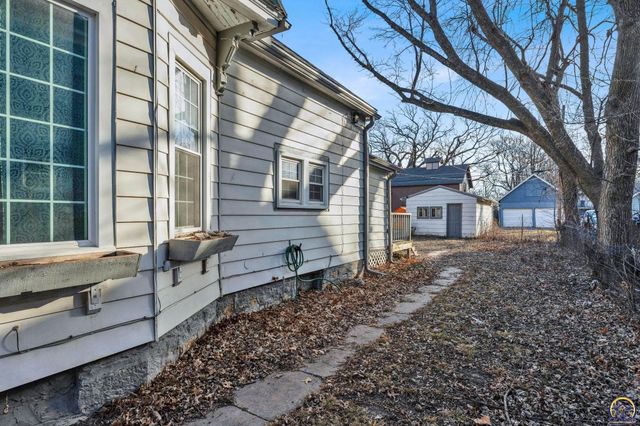 130 SW Fillmore ST, Topeka, KS 66606