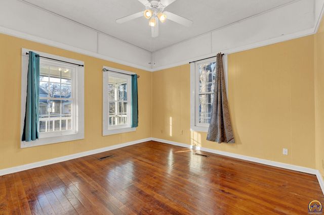 130 SW Fillmore ST, Topeka, KS 66606