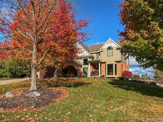 10736 Bogie Lake Road, White Lake, MI 48386