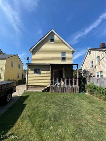 3043 W 111th Street, Cleveland, OH 44111