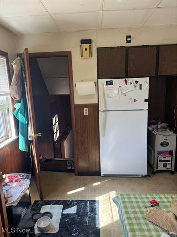 3043 W 111th Street, Cleveland, OH 44111