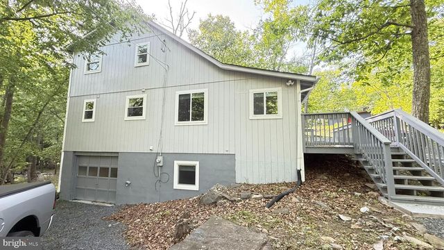 117 CLIFTON DR, Bushkill, PA 18324