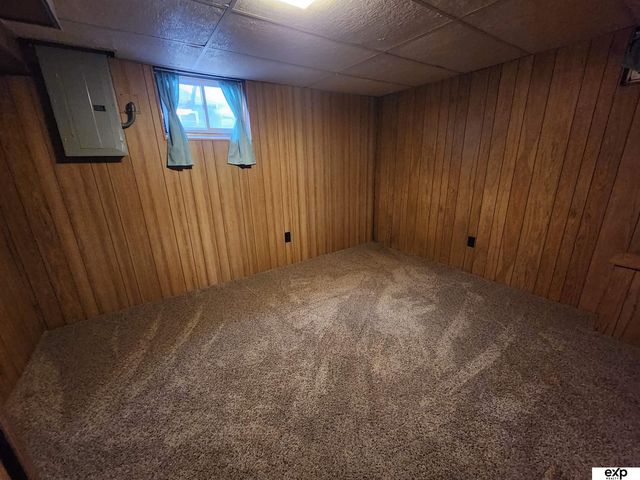 166 S Thomas Street, Fremont, NE 68025