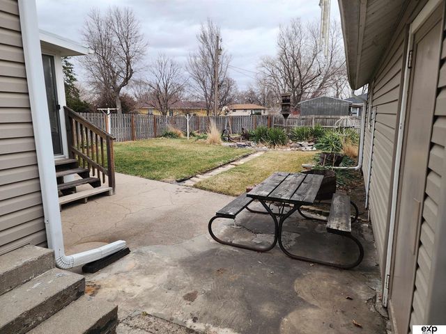 166 S Thomas Street, Fremont, NE 68025