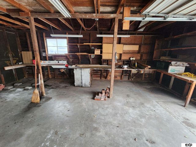 166 S Thomas Street, Fremont, NE 68025