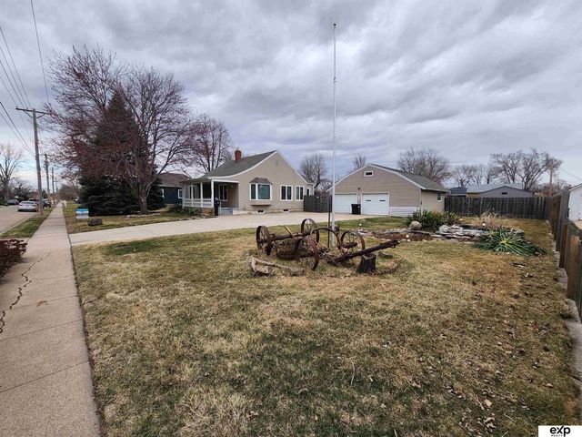 166 S Thomas Street, Fremont, NE 68025