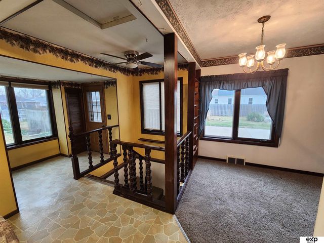 166 S Thomas Street, Fremont, NE 68025