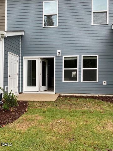 214 Brook Farm Lane, Fuquay Varina, NC 27526