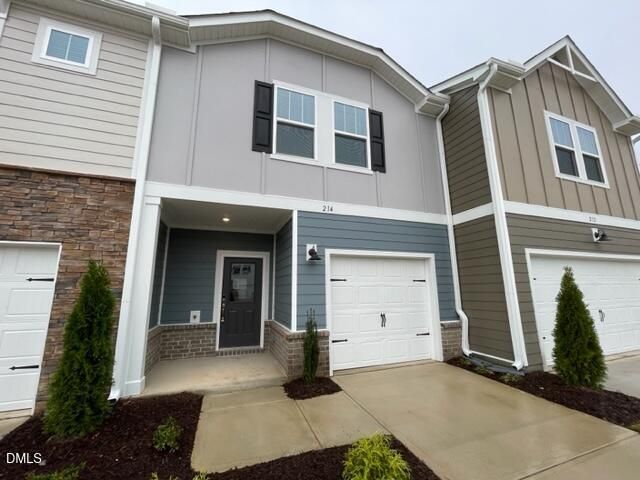 214 Brook Farm Lane, Fuquay Varina, NC 27526