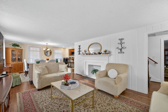 169 Avery Street, South Windsor, CT 06074