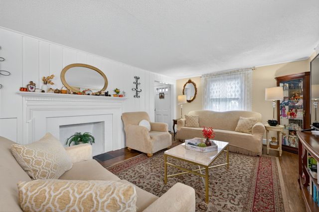 169 Avery Street, South Windsor, CT 06074