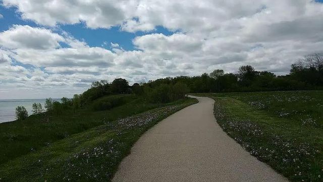 3766 E Edgerton AVENUE, Cudahy, WI 53110