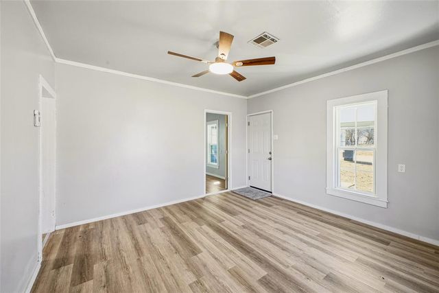 403 SE 3rd Street, Lexington, OK 73051