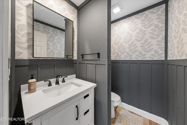 2940 Beecarter Rd, Dandridge, TN 37725