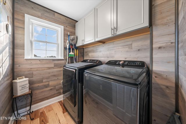 2940 Beecarter Rd, Dandridge, TN 37725