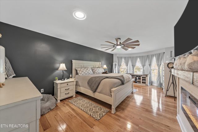 2940 Beecarter Rd, Dandridge, TN 37725