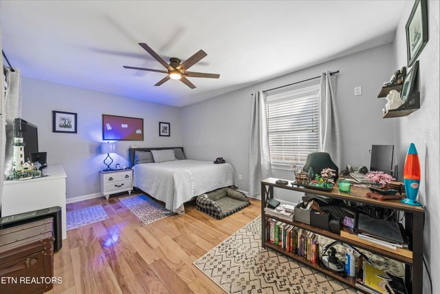 2940 Beecarter Rd, Dandridge, TN 37725