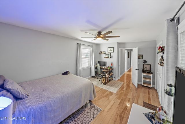 2940 Beecarter Rd, Dandridge, TN 37725