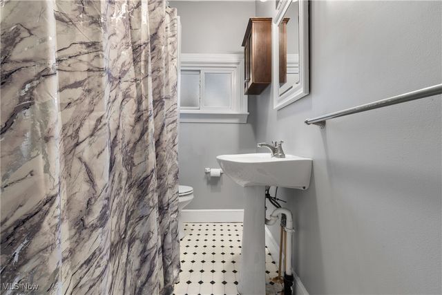 1288 Tampa Avenue, Akron, OH 44314