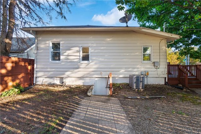 1288 Tampa Avenue, Akron, OH 44314