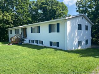 302 Wood Street, Charlestown, IN 47111