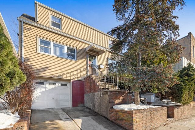 136 TERRACE AVE, Jc, Heights, NJ 07307