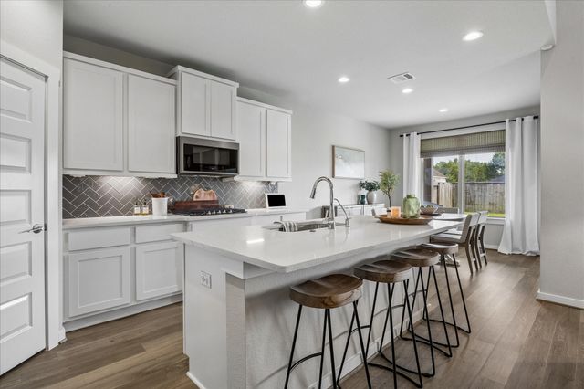 1520 Harvest Vine Court, Friendswood, TX 77546