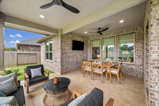 1520 Harvest Vine Court, Friendswood, TX 77546