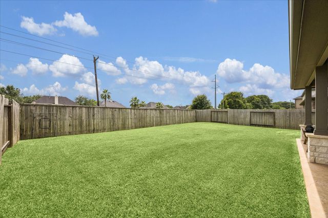1520 Harvest Vine Court, Friendswood, TX 77546