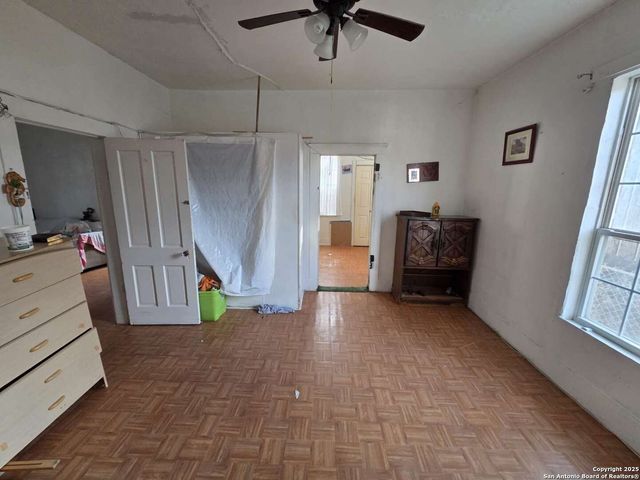 116 Hill, San Antonio, TX 78212