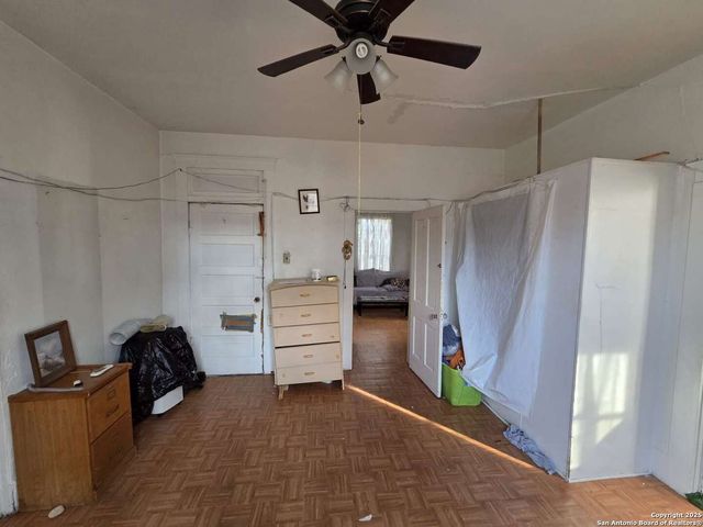 116 Hill, San Antonio, TX 78212