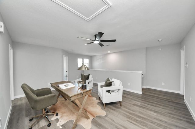 1718 Peyton Circle Court, Houston, TX 77049