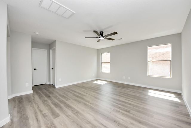 1718 Peyton Circle Court, Houston, TX 77049