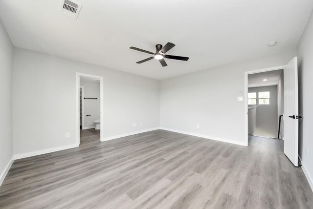 1718 Peyton Circle Court, Houston, TX 77049