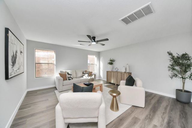 1718 Peyton Circle Court, Houston, TX 77049