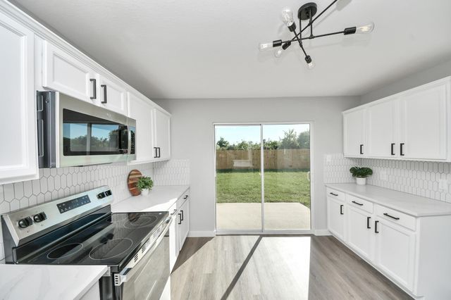 1718 Peyton Circle Court, Houston, TX 77049