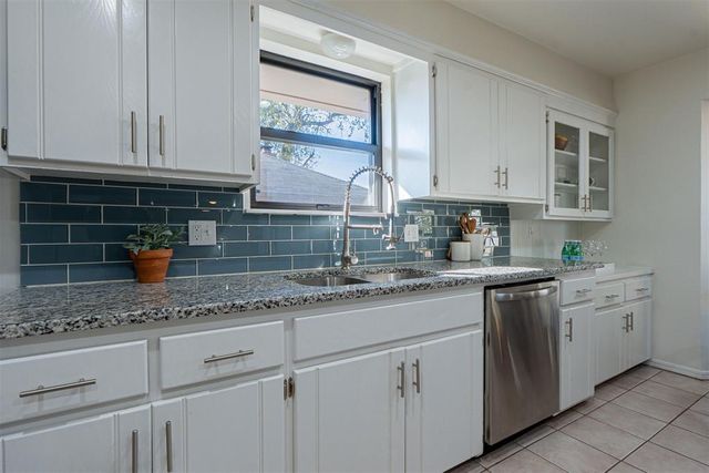 3513 Shannon Drive, Moore, OK 73160